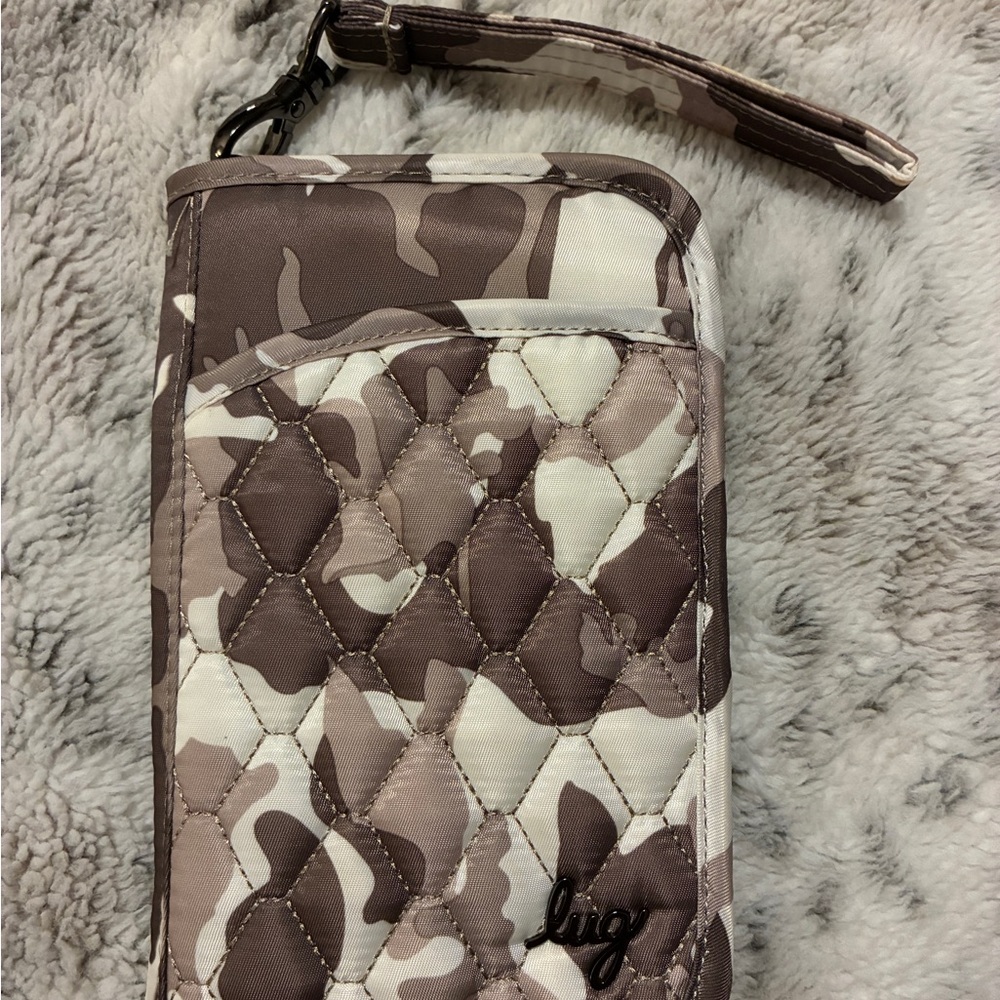 Lug Quilted Brown Camouflage Wristlet
